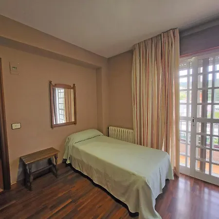 Hotel Galaico 2*